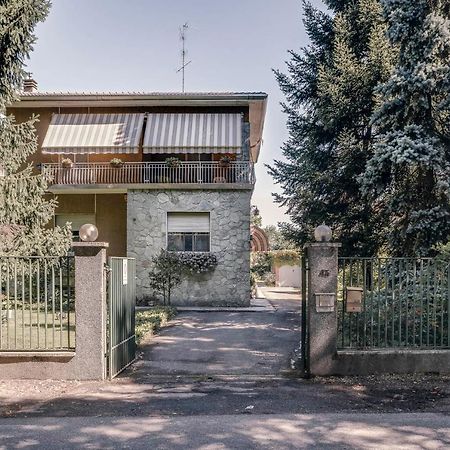 Caronno Pertusella Sentirsi A Casa, Lontano Da Casa-Feel At Home Away From Home מראה חיצוני תמונה
