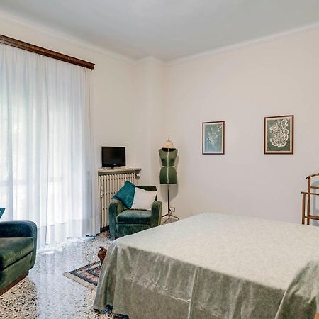 Caronno Pertusella Sentirsi A Casa, Lontano Da Casa-Feel At Home Away From Home מראה חיצוני תמונה