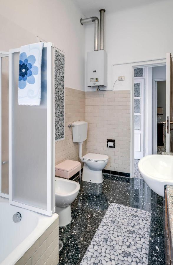 Caronno Pertusella Sentirsi A Casa, Lontano Da Casa-Feel At Home Away From Home מראה חיצוני תמונה
