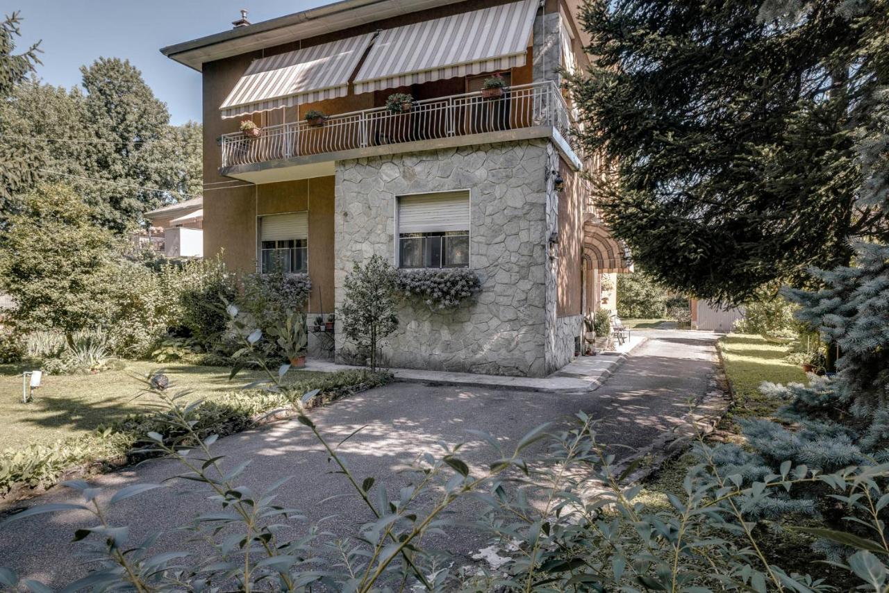 Caronno Pertusella Sentirsi A Casa, Lontano Da Casa-Feel At Home Away From Home מראה חיצוני תמונה
