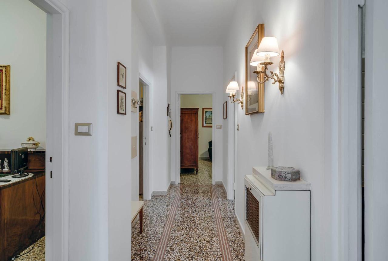 Caronno Pertusella Sentirsi A Casa, Lontano Da Casa-Feel At Home Away From Home מראה חיצוני תמונה