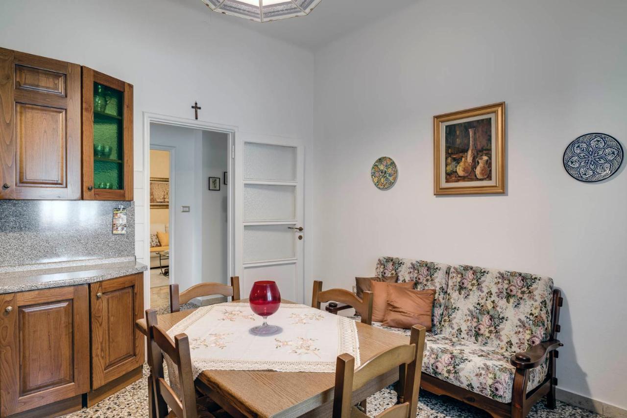 Caronno Pertusella Sentirsi A Casa, Lontano Da Casa-Feel At Home Away From Home מראה חיצוני תמונה