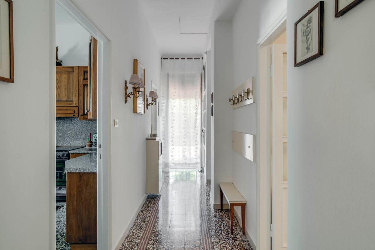 Caronno Pertusella Sentirsi A Casa, Lontano Da Casa-Feel At Home Away From Home מראה חיצוני תמונה