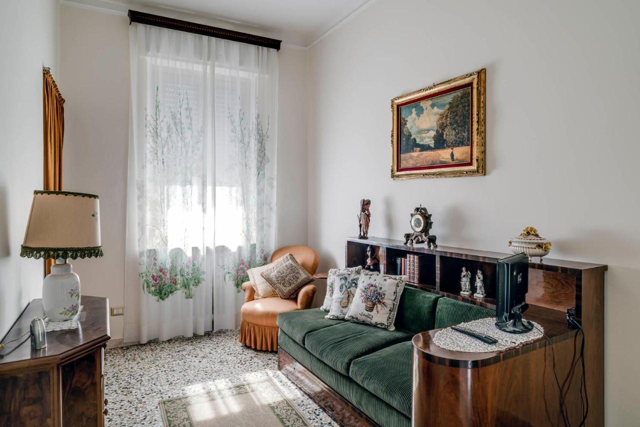 Caronno Pertusella Sentirsi A Casa, Lontano Da Casa-Feel At Home Away From Home מראה חיצוני תמונה