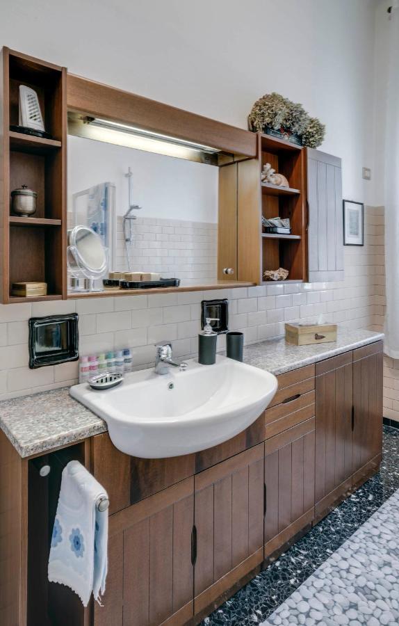 Caronno Pertusella Sentirsi A Casa, Lontano Da Casa-Feel At Home Away From Home מראה חיצוני תמונה